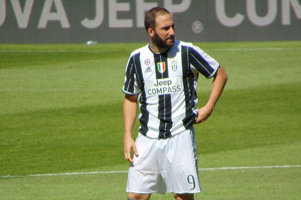 Higuain, Ribery e gli altri: ecco la squadra dei ritirati nel 2022