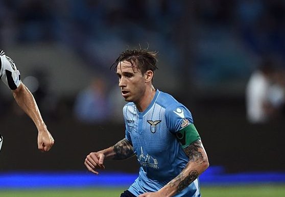Il Milan frena su Lucas Biglia, rimane alla Lazio?