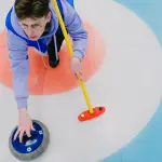 Curling regole: lo sport più tattico del ghiaccio
