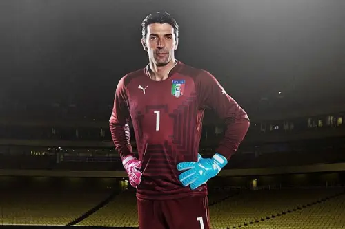 Buffon per sempre: Supergigi rinnova col Parma fino al 2024